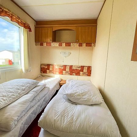 8 Berth Caravan For Hire At Heacham Holiday Park In Norfolk Ref 21024F Hotel Ngoại thất bức ảnh
