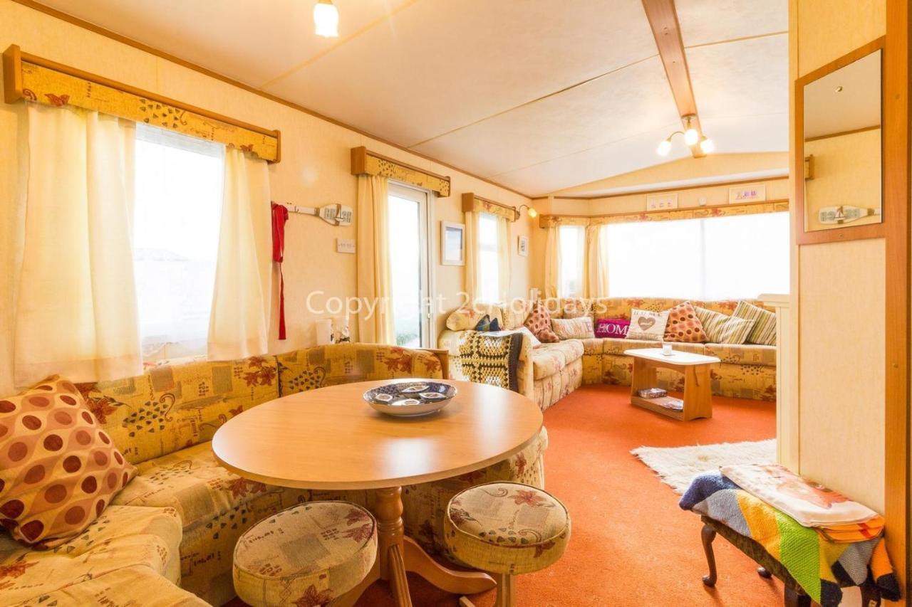 8 Berth Caravan For Hire At Heacham Holiday Park In Norfolk Ref 21024F Hotel Ngoại thất bức ảnh
