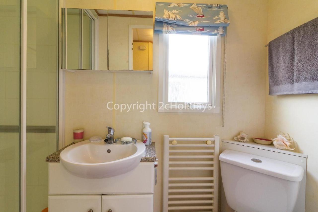 8 Berth Caravan For Hire At Heacham Holiday Park In Norfolk Ref 21024F Hotel Ngoại thất bức ảnh