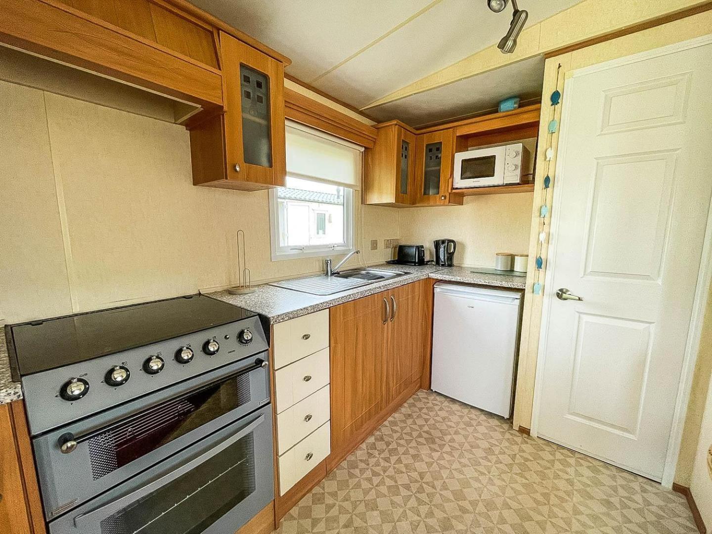 8 Berth Caravan For Hire At Heacham Holiday Park In Norfolk Ref 21024F Hotel Ngoại thất bức ảnh